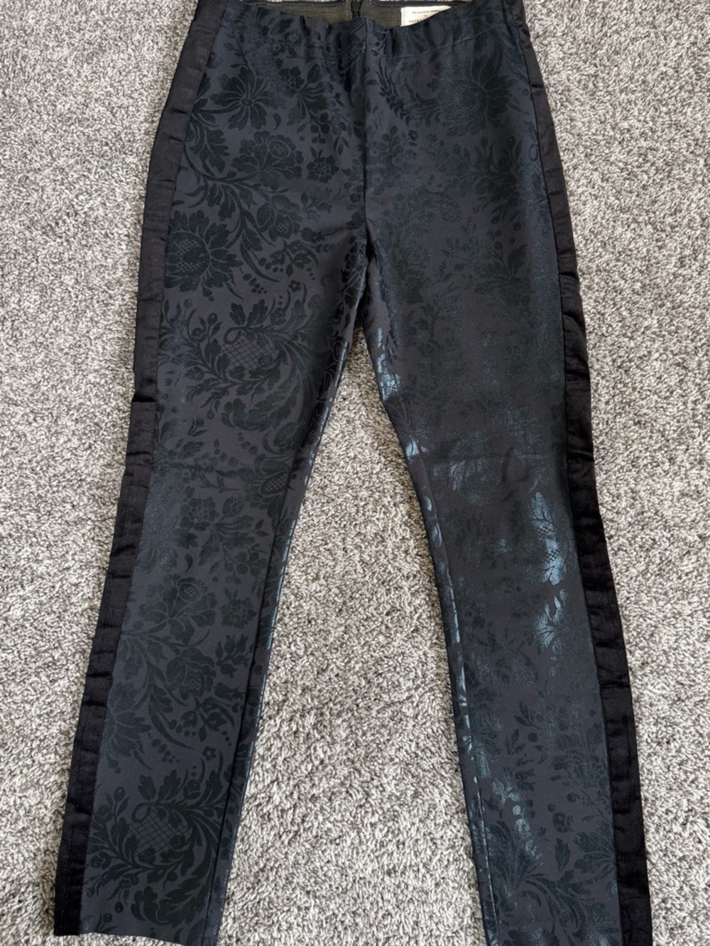Anthropologie Black Floral Brocade Tuxedo Stripe Pants Size 2, (A-79)